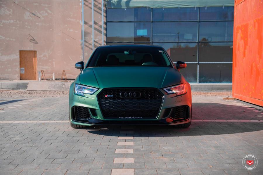  Audi RS3 Sedan on Vossen Wheels (VPS-301) 2018 года  (фото 44 из 57)